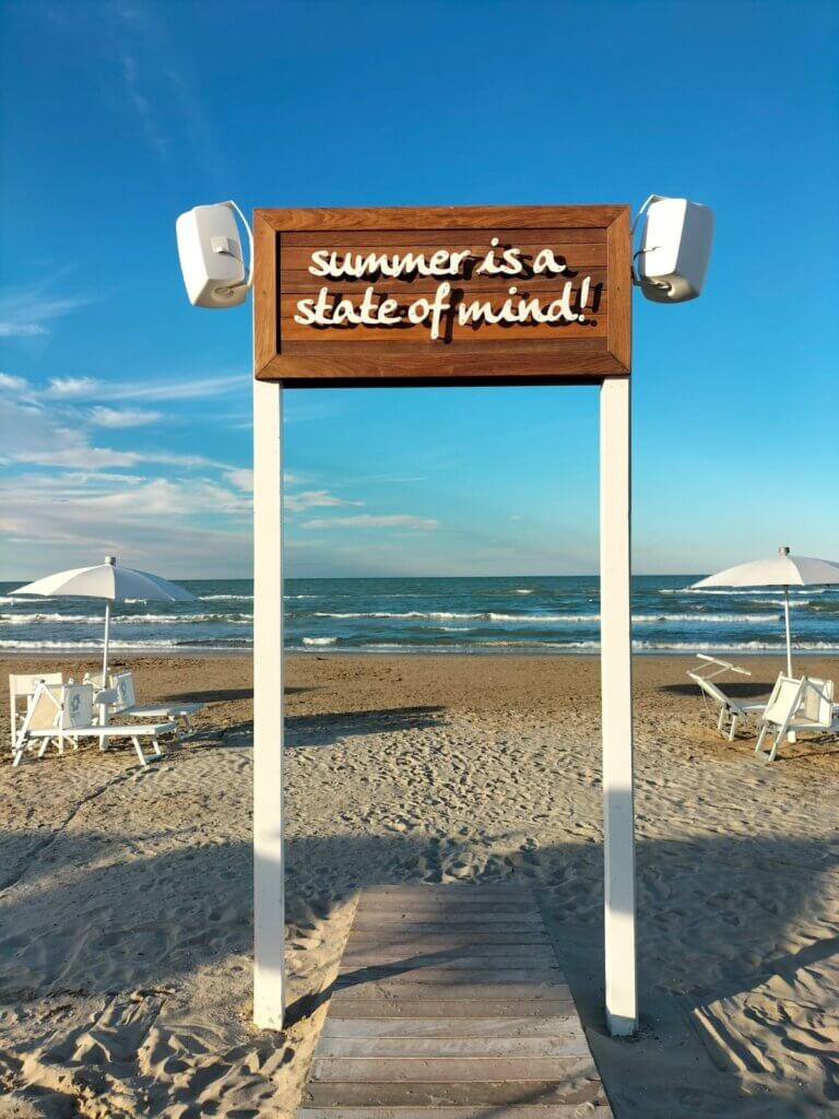 Cinque beach club delle Marche per un’estate in riva al mare